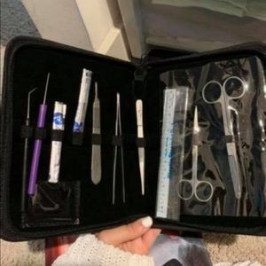 Dissecting kit